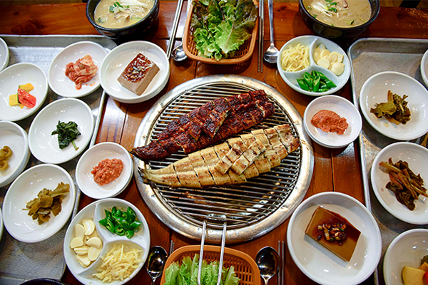 Гастрономическое путешествие по Кояну и красивые пейзажи города